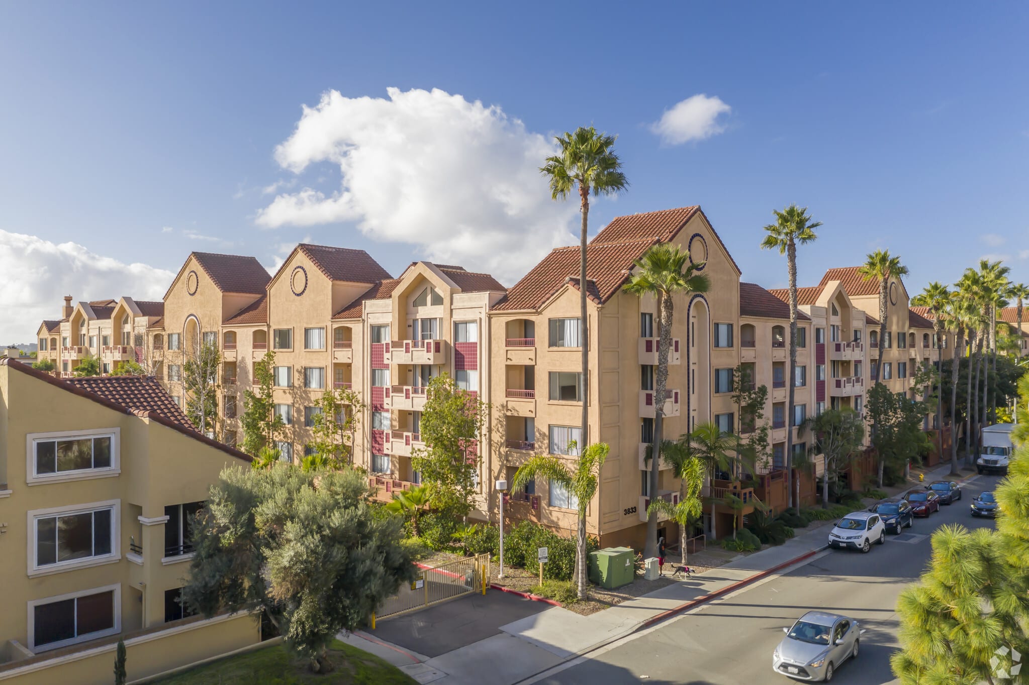 Street view of Apartment Complex in San Diego